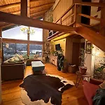 Casa Con Borde De Lago Vichuquen